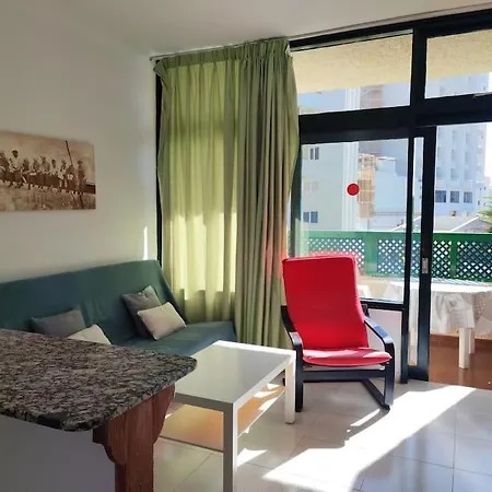 200 M De La Playa Διαμέρισμα *